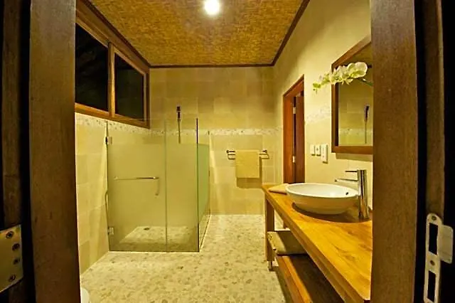 Three Monkeys 3* Pecatu